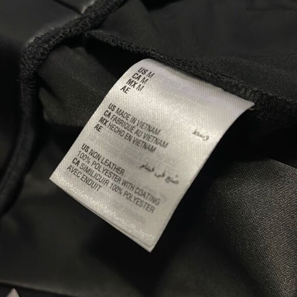 NWT- 12 Thompson- M. Faux Leather Pant - Picture 8 of 8